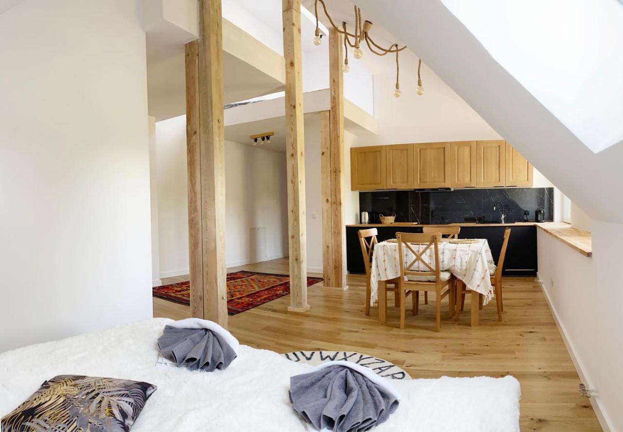 Apartamenty Osmolice W Stawach Dęblin Exteriör bild