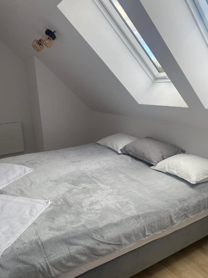 Apartamenty Osmolice W Stawach Dęblin Exteriör bild